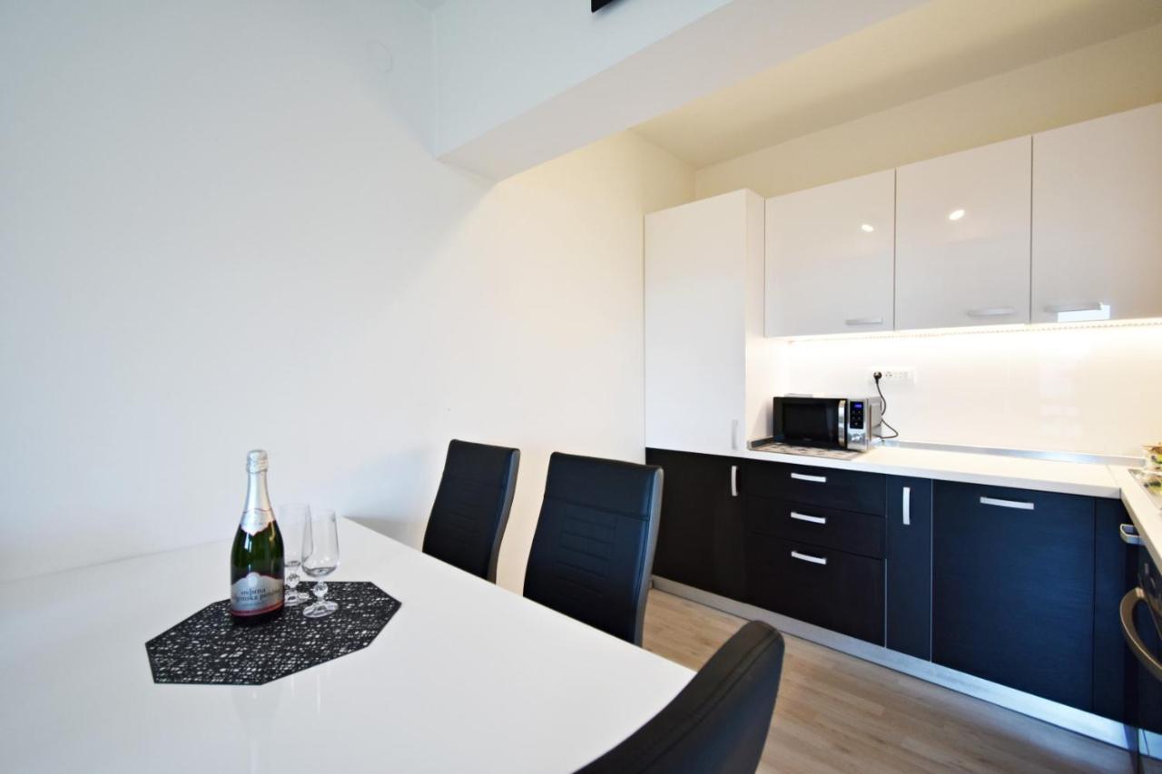 Apartman Lukas ราบัซ ภายนอก รูปภาพ