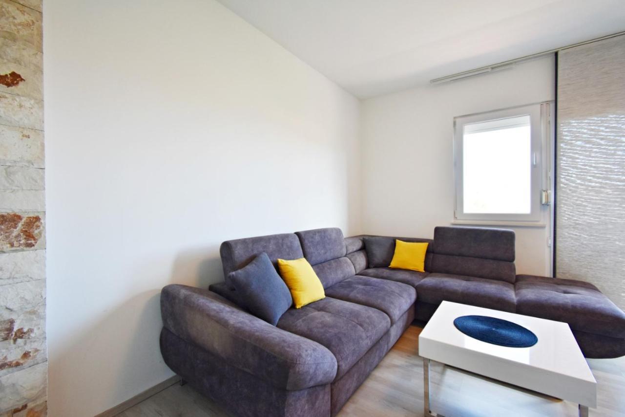 Apartman Lukas ราบัซ ภายนอก รูปภาพ