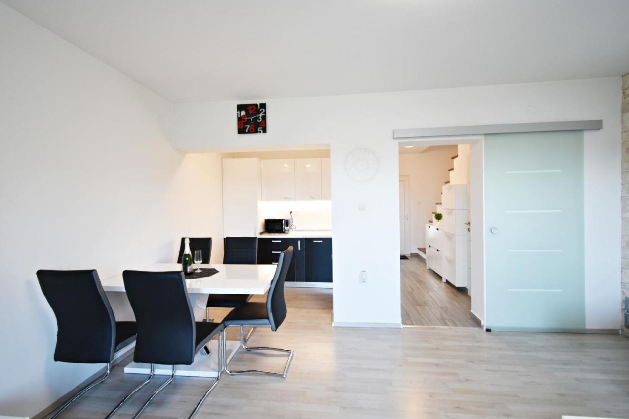 Apartman Lukas ราบัซ ภายนอก รูปภาพ