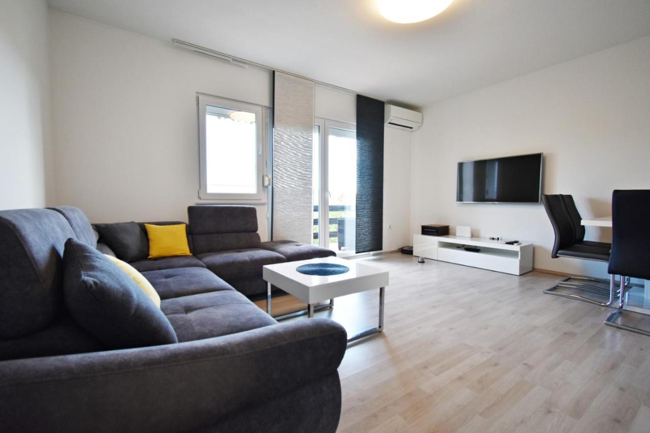 Apartman Lukas ราบัซ ภายนอก รูปภาพ